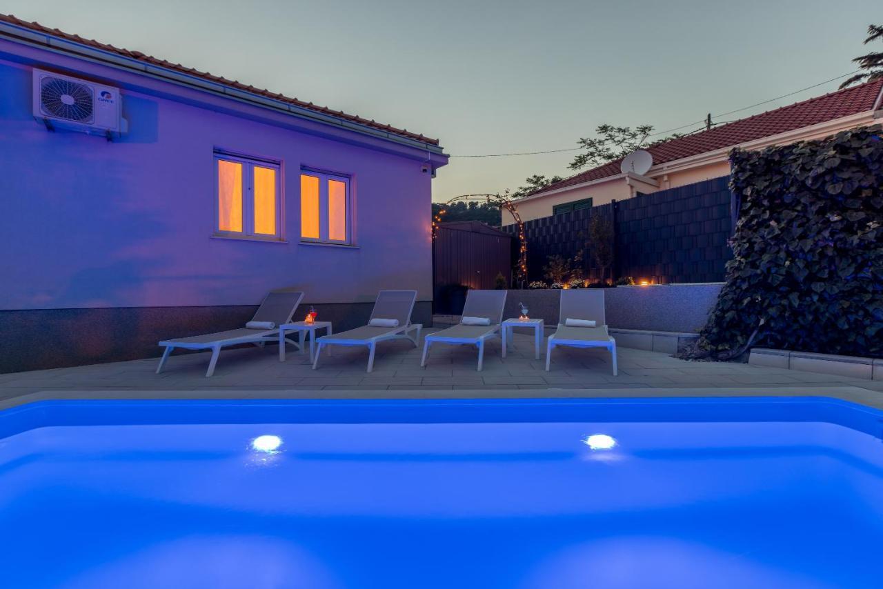 Villa Katess With Heated Pool Split Dış mekan fotoğraf