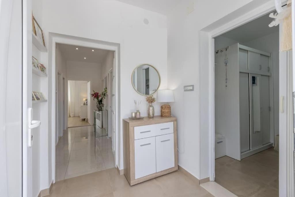Villa Katess With Heated Pool Split Dış mekan fotoğraf