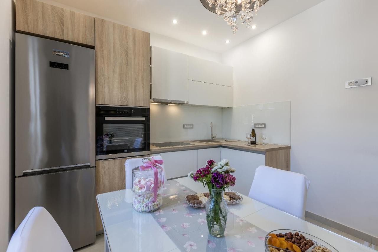 Villa Katess With Heated Pool Split Dış mekan fotoğraf