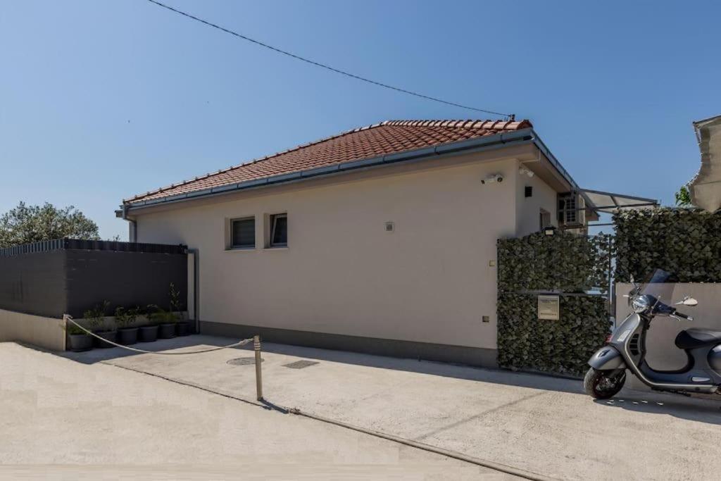 Villa Katess With Heated Pool Split Dış mekan fotoğraf